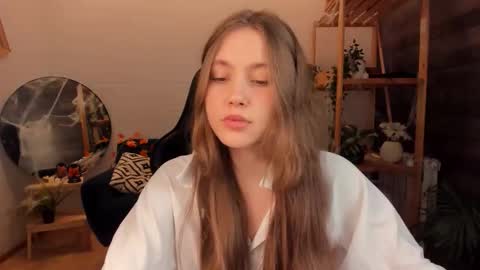 Snapshot of velvet_cherry chatting on October 26, 3:29 pm velvet_cherry online show from October 26, 3:29 pm