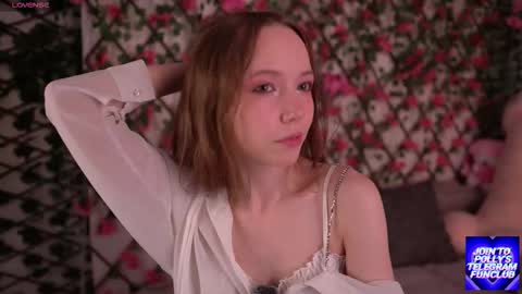 Polly online show from November 15, 6:15 pm