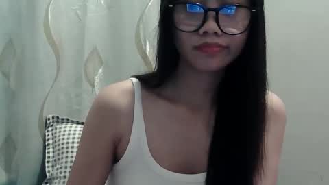 Snapshot of velvetcharm_19 chatting on November 14, 7:40 am Cassy Pinay online show from November 14, 7:40 am