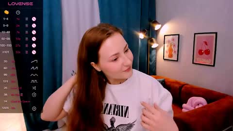 Snapshot of velvetcherry_ chatting on May 22, 8:53 am Mia online show from May 22, 8:53 am