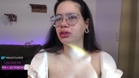 Snapshot of velvetcrystal chatting on October 23, 6:13 am Crystal PVT OPEN online show from October 23, 6:13 am