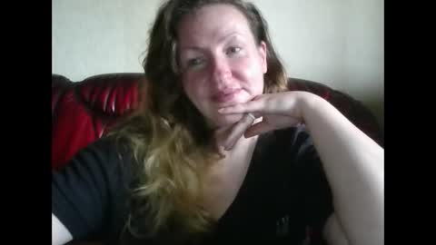 Snapshot of velvetdiamond chatting on June 7, 3:16 pm velvetdiamond online show from June 7, 3:16 pm
