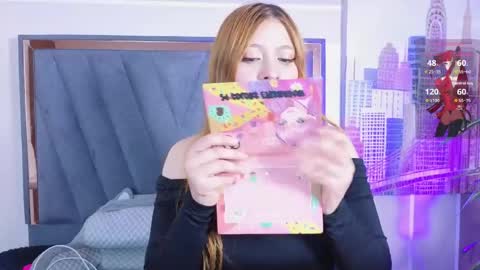 Snapshot of velvetfox_ chatting on May 17, 7:32 pm velvetfox_ online show from May 17, 7:32 pm