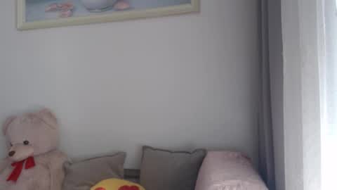 Snapshot of velvetmoon123 chatting on December 17, 10:54 am velvetmoon123 online show from December 17, 10:54 am