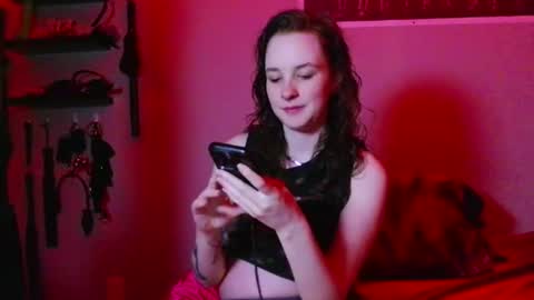 velvetravenx online show from March 14, 1:55 am