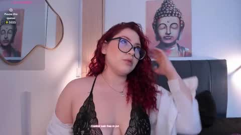velvetscarlett online show from March 20, 11:48 am
