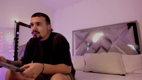 Snapshot of velvetsoul_ chatting on March 1, 6:32 pm Velvetsoul online show from March 1, 6:32 pm