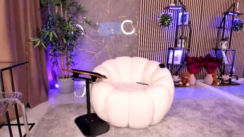 Velvet online show from March 18, 4:59 am