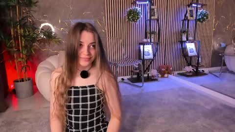 Velvet online show from April 23, 3:19 am