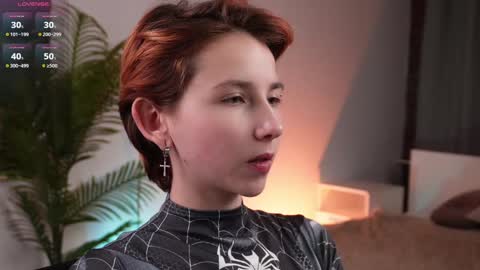 Snapshot of velvetvalkyries chatting on December 13, 6:16 pm CLEOshort hair TIna long hair online show from December 13, 6:16 pm