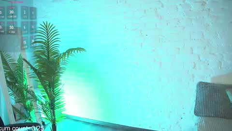 Snapshot of velvetvalkyries chatting on February 5, 6:04 pm CLEOshort hair TIna long hair online show from February 5, 6:04 pm