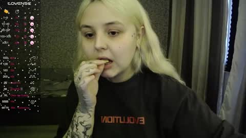 eva 3 online show from October 8, 11:19 am