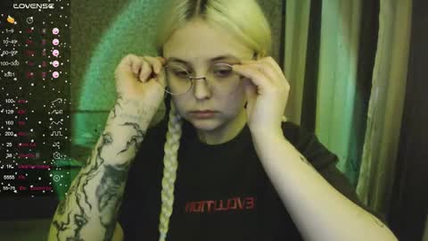 eva 3 online show from October 15, 5:51 am