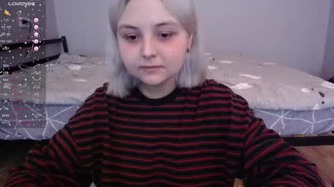 Snapshot of vendymories chatting on December 22, 6:38 pm eva 3 online show from December 22, 6:38 pm