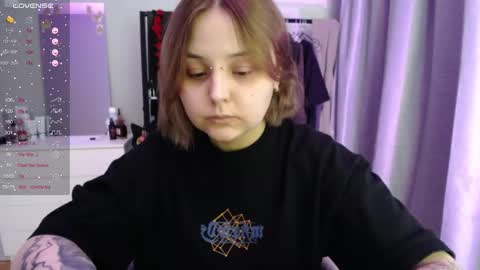 Snapshot of vendymories chatting on February 3, 11:59 am eva 3 online show from February 3, 11:59 am