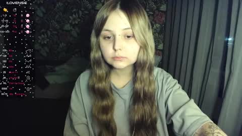 Snapshot of vendymories chatting on March 13, 8:04 pm eva 3 online show from March 13, 8:04 pm