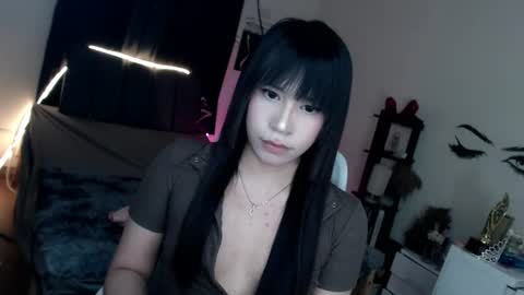 veniceseduction online show from June 15, 11:45 am