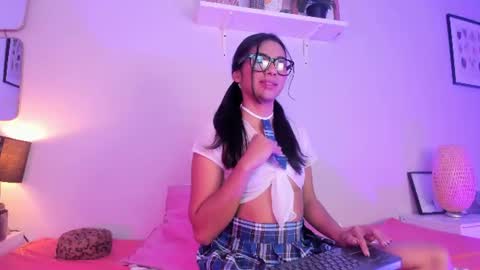 Snapshot of vennusdh chatting on July 13, 11:46 am Vennus online show from July 13, 11:46 am
