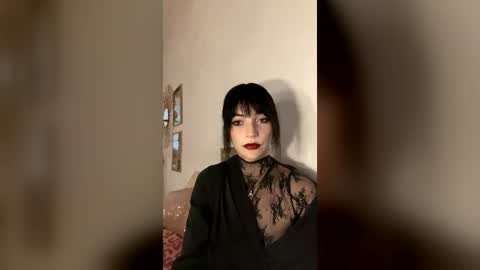 Snapshot of venom_goddess chatting on July 3, 8:26 pm venom_goddess online show from July 3, 8:26 pm