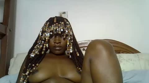 Snapshot of venom_kisses5050 chatting on February 26, 10:14 am venom_kisses5050 online show from February 26, 10:14 am