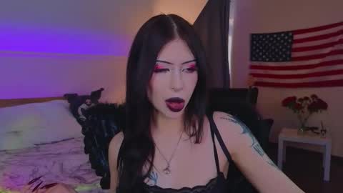 Vivian online show from February 2, 3:49 am