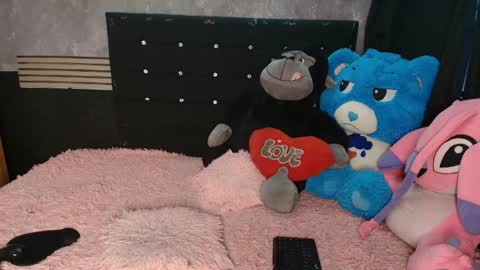 Snapshot of venus_26_ chatting on May 15, 10:28 pm eva online show from May 15, 10:28 pm