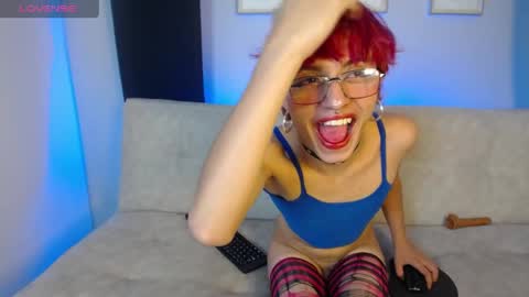 Snapshot of venus_999_ chatting on May 14, 9:32 pm venus_999_ online show from May 14, 9:32 pm
