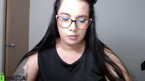 Snapshot of venus__24 chatting on June 12, 4:00 am venus online show from June 12, 4:00 am