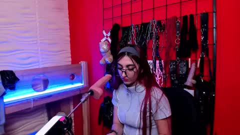 VENUS online show from February 28, 11:55 am