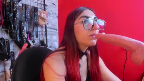 Snapshot of venus_bms_ chatting on July 28, 3:21 pm VENUS online show from July 28, 3:21 pm
