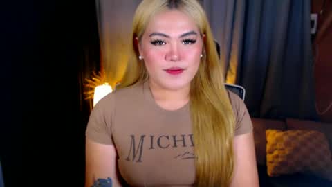I am Colly Your mystery girl online show from July 6, 4:31 pm