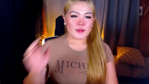 I am Colly Your mystery girl online show from July 11, 3:09 am