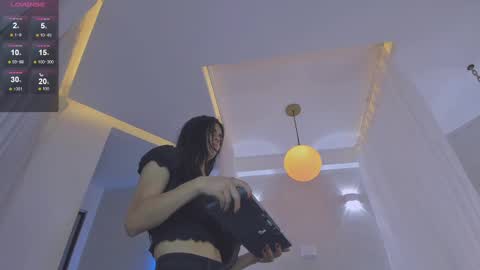 VENUS online show from March 4, 11:40 am