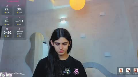 VENUS online show from April 25, 12:30 pm
