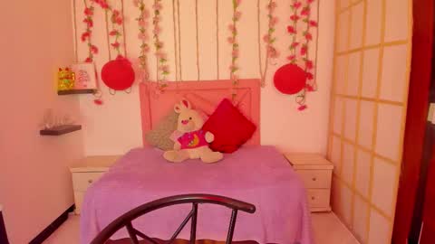 Snapshot of venus_latin_01 chatting on December 18, 7:53 pm Mary online show from December 18, 7:53 pm