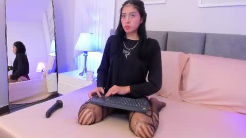 Snapshot of venus_seduccion chatting on June 30, 11:22 am VENUS online show from June 30, 11:22 am