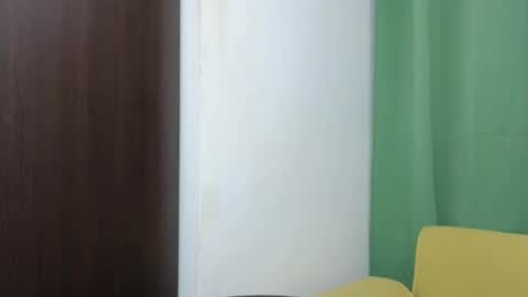 Snapshot of venus_speer chatting on December 11, 6:04 am Luisa online show from December 11, 6:04 am