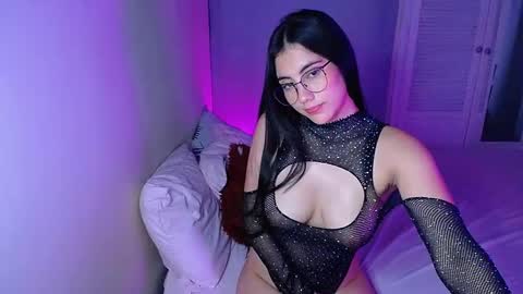 Venus online show from December 11, 11:00 pm