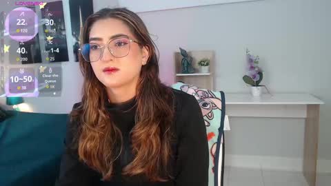 Snapshot of venus_steffen chatting on September 23, 12:30 pm Mia online show from September 23, 12:30 pm