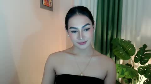 Snapshot of venus_sunrise07xx chatting on October 4, 9:46 pm Venus Sunrise Bombshell online show from October 4, 9:46 pm