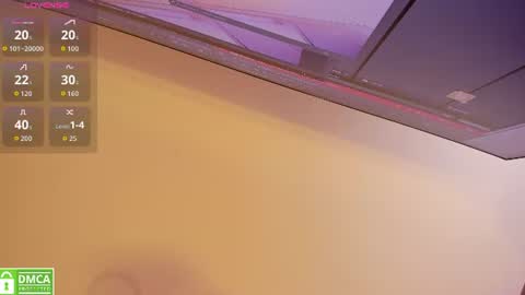 Snapshot of venus_velez chatting on August 7, 11:45 am Venus online show from August 7, 11:45 am