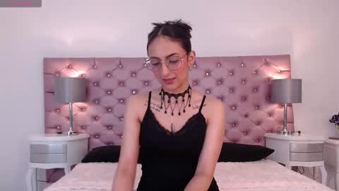 Snapshot of venusandrea29 chatting on December 4, 11:41 am Venus online show from December 4, 11:41 am