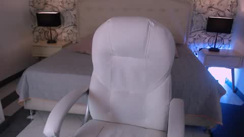 Venus  online show from June 4, 12:33 pm