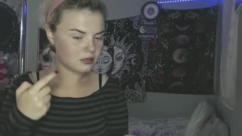 Miss Venus online show from November 7, 2:06 pm