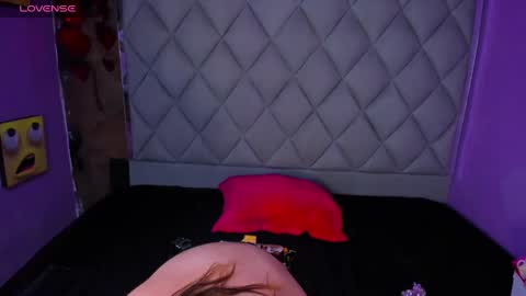 Venusowen  online show from March 10, 12:59 pm