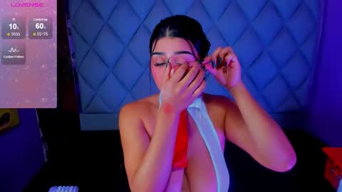 Venusowen  online show from October 4, 2:48 pm