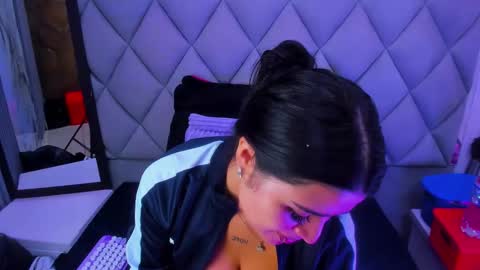 Venusowen  online show from January 17, 1:38 pm