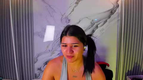 Snapshot of venusowen_ chatting on June 8, 12:49 pm Venusowen online show from June 8, 12:49 pm