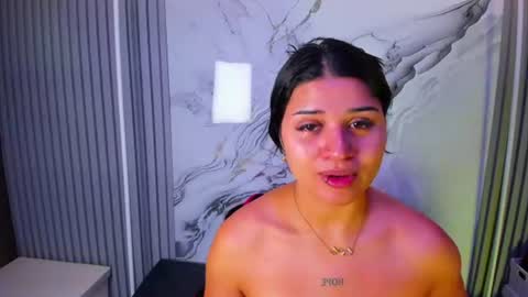 Snapshot of venusowen_ chatting on July 8, 12:42 pm Venusowen online show from July 8, 12:42 pm