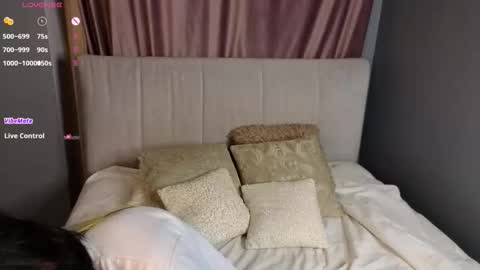 Snapshot of veolatownson chatting on November 7, 8:09 pm Erica online show from November 7, 8:09 pm